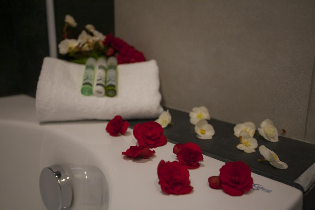Aktaia Boutique Hotel Ammoudia Room photo